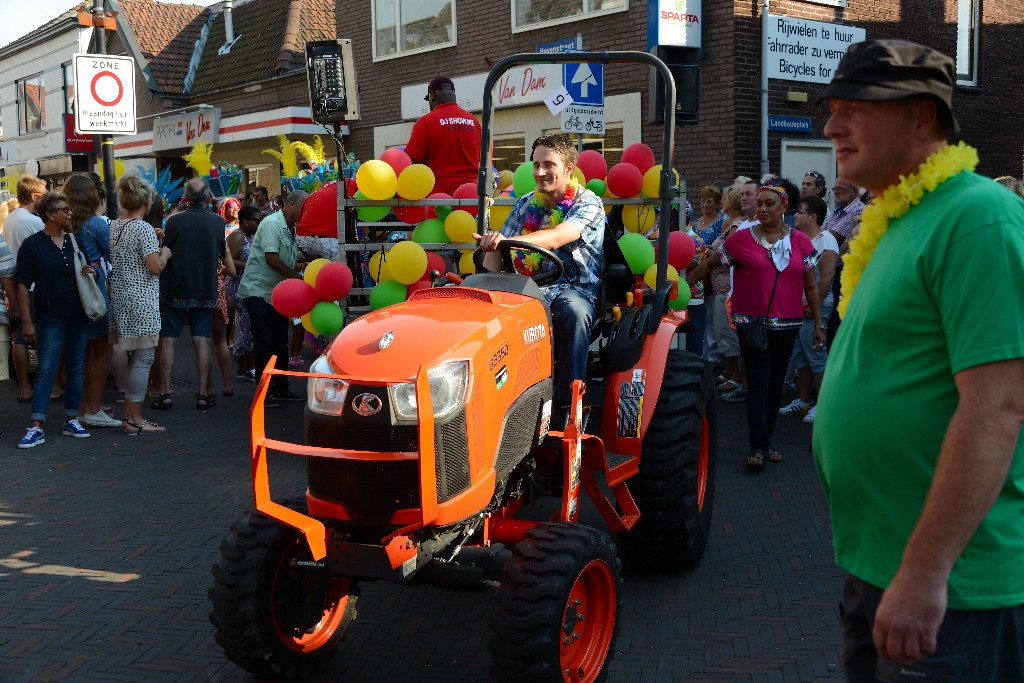 ../Images/Zomercarnaval Noordwijkerhout 2016 201.jpg